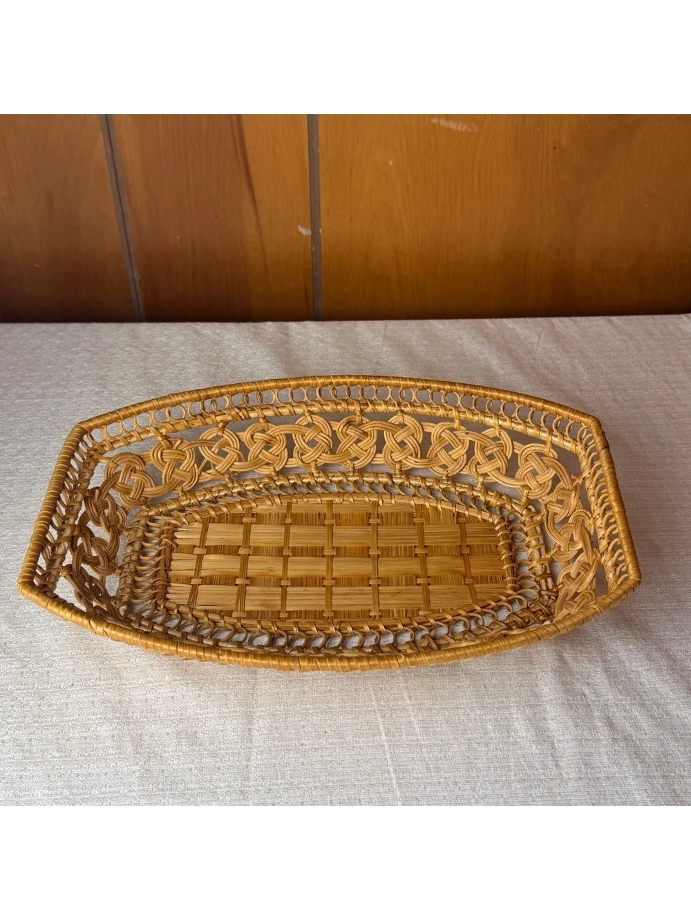 Vintage Wicker Serving Basket Tray Handwoven Rattan Bread Fruit Catchall